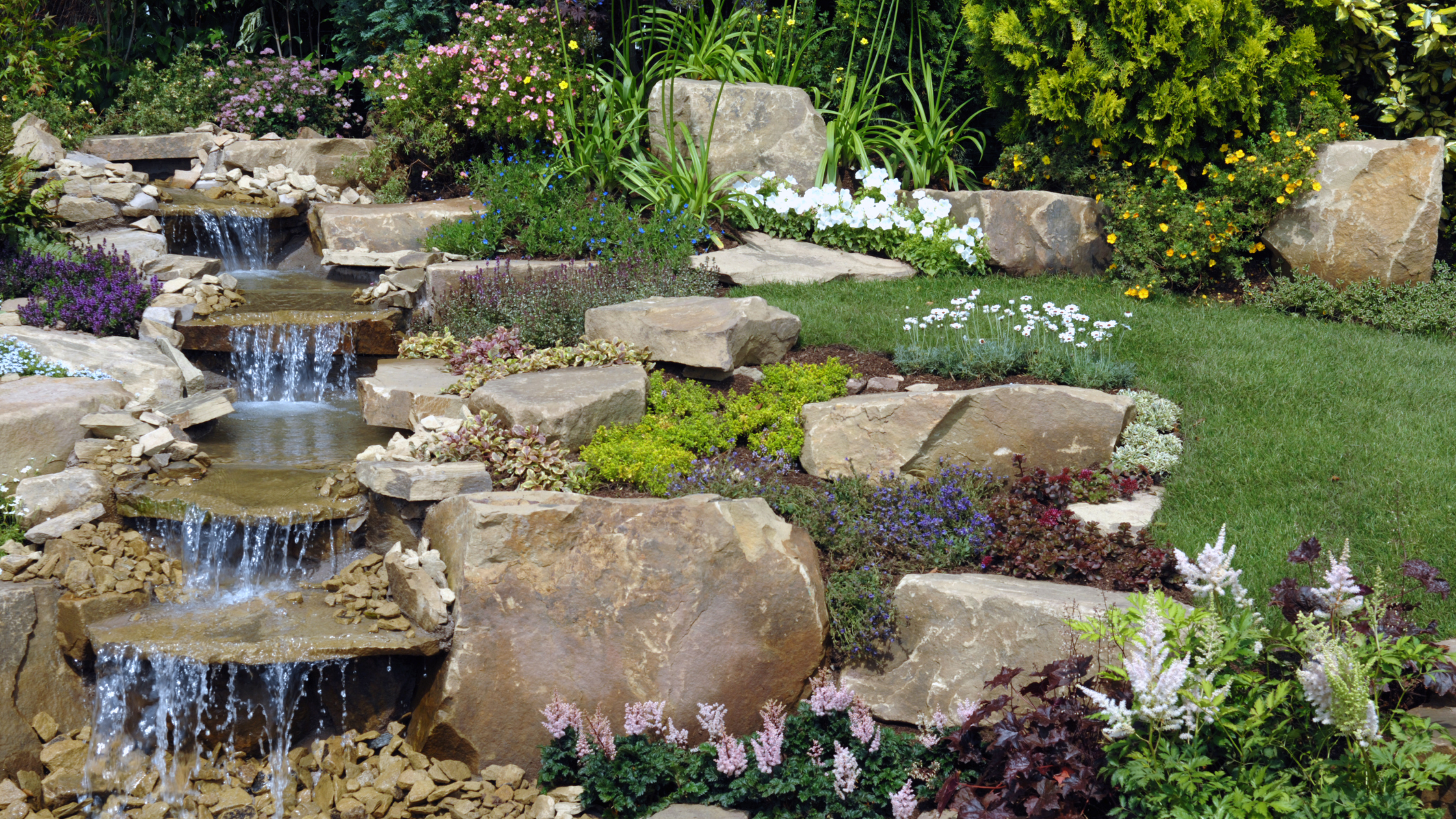 Minick Materials: Your Go-To Commercial Water Features Supplier